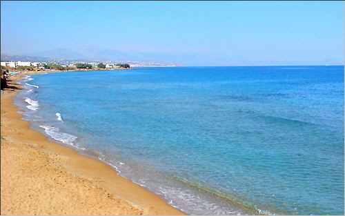 View along the beach to Rethymnon